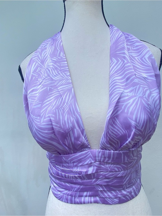 Lovers + Friends Tops - Lovers and Friends Purple & White Print Halter Top Size Small